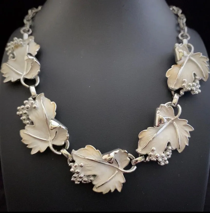 1959 Sarah Coventry Whispering Leaves Parure