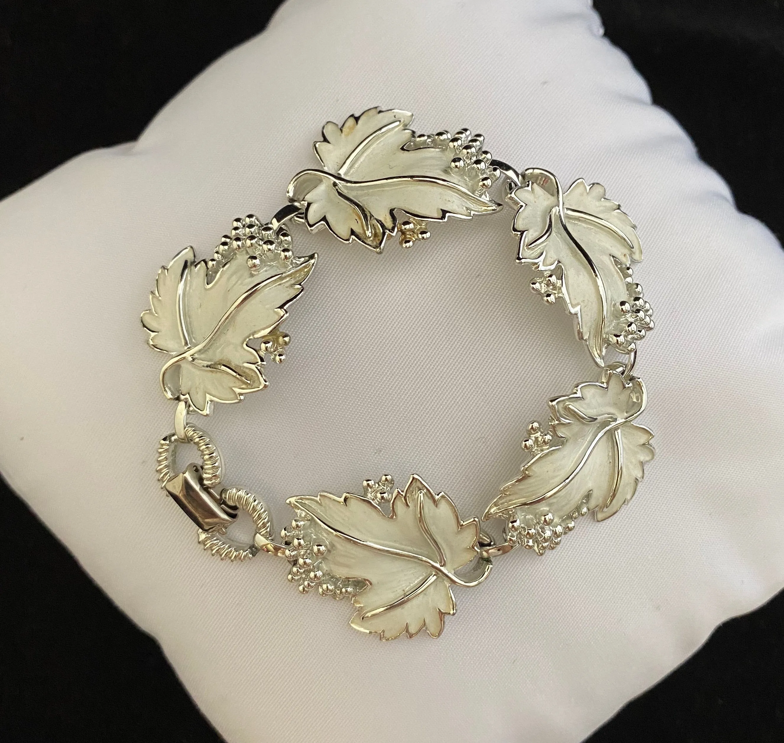 1959 Sarah Coventry Whispering Leaves Parure