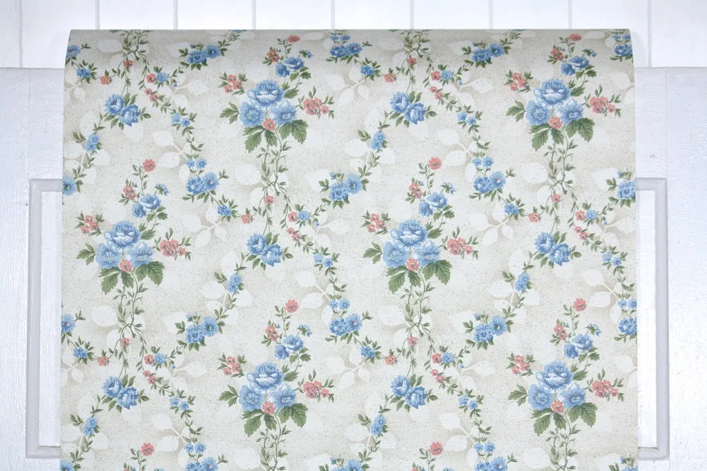 1980s Floral Vintage Wallpaper