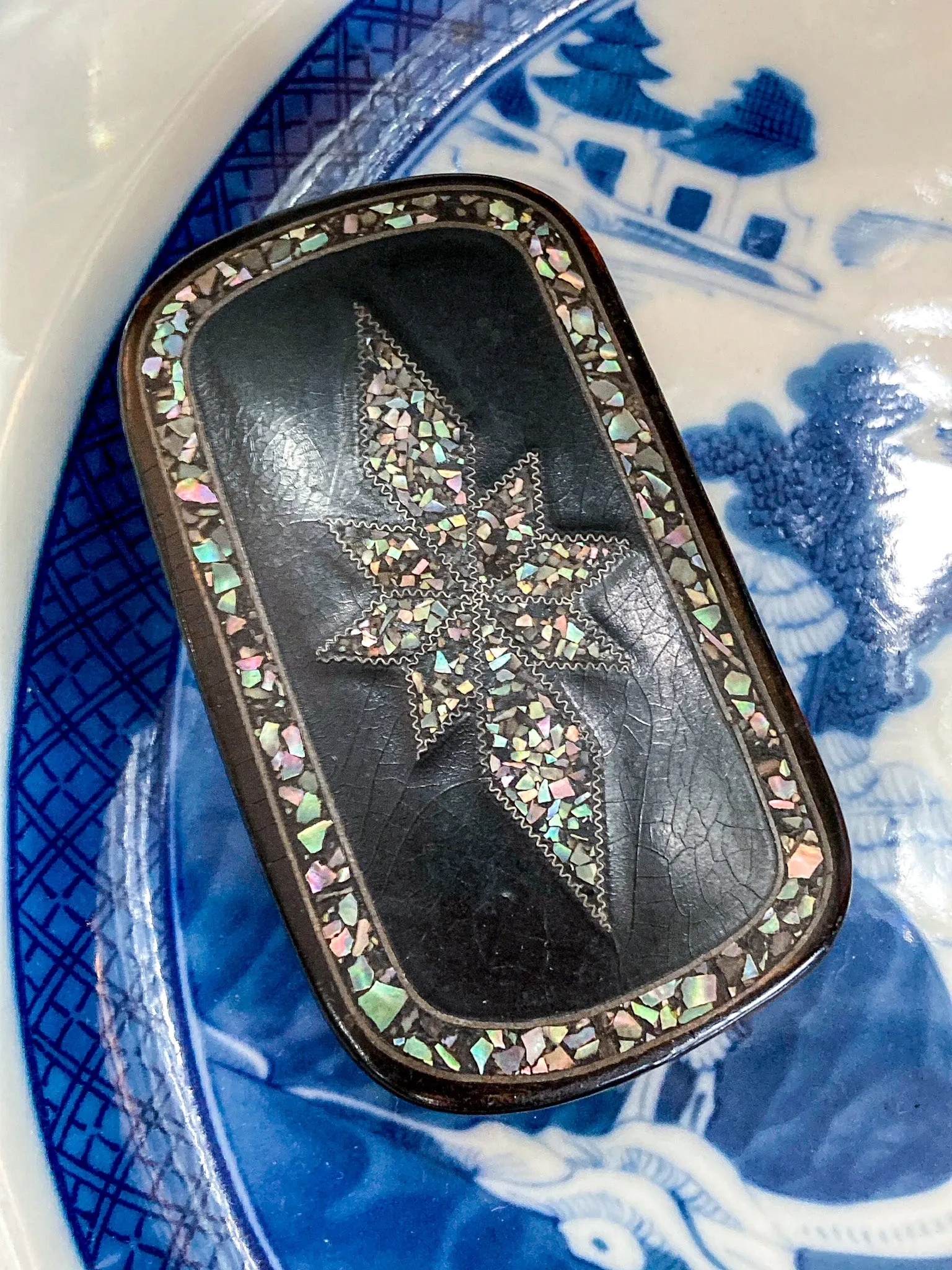 19th Century Antique Abalone Shell Inlay Papier-Mache English Trinket Box