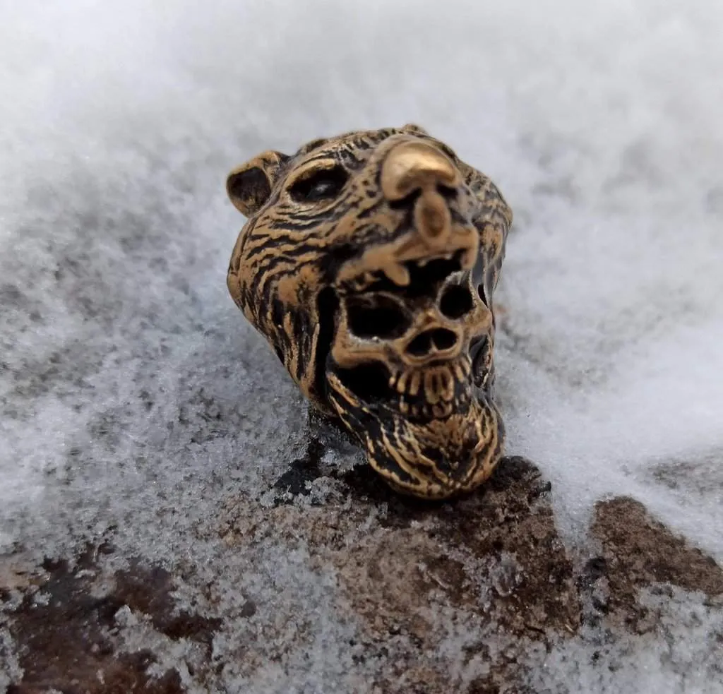 Berserker skull paracord bead