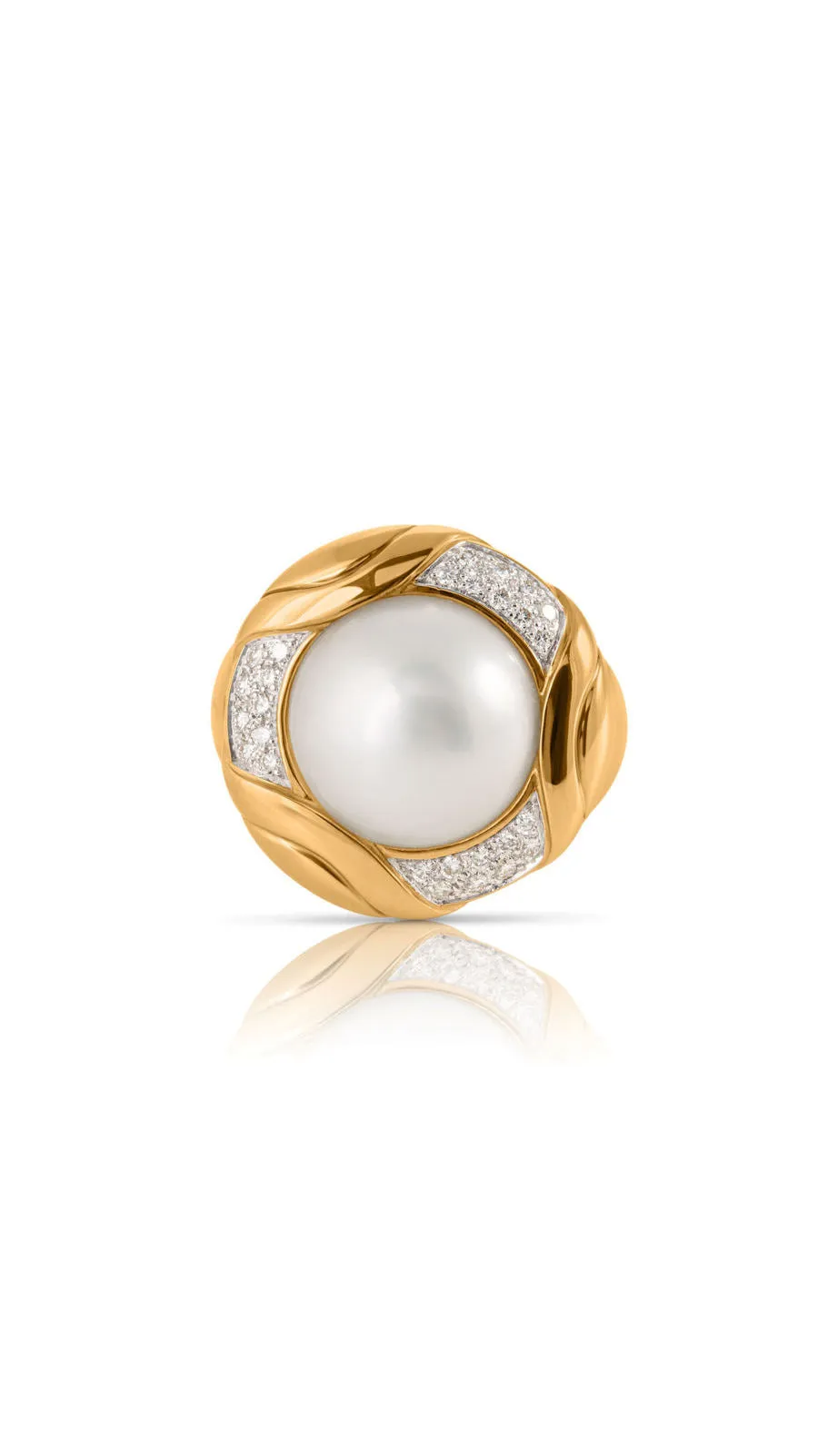 Contemporary 18K Round Mabe Pearl And Diamond Ring