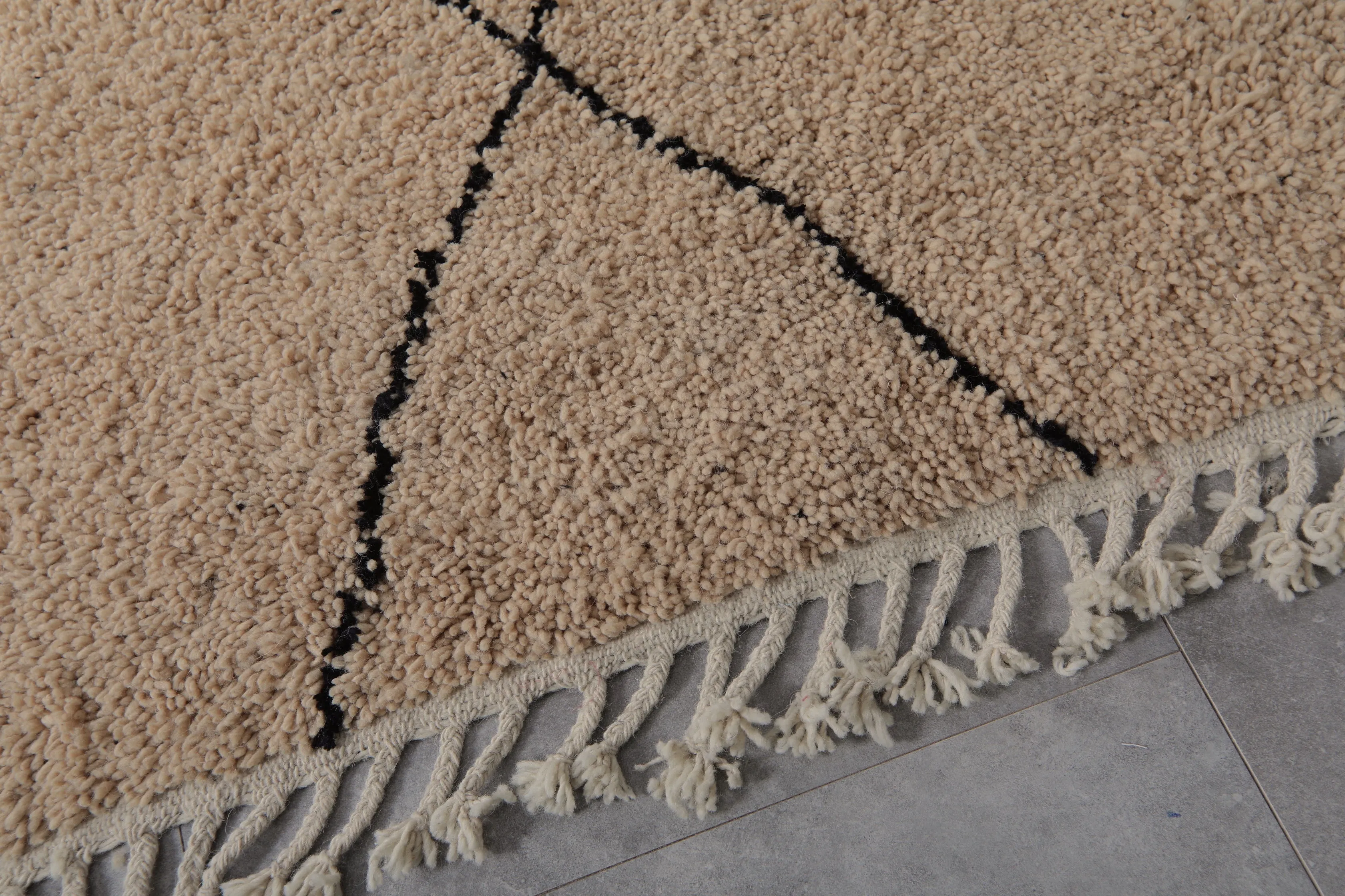 Custom Moroccan area rug - Moroccan Handmade Berber Rug