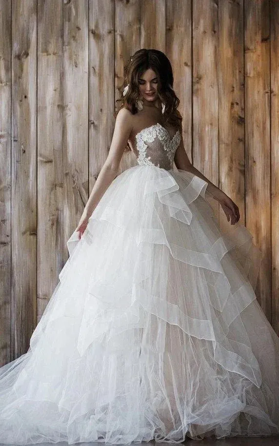Detachable Floral Princess A-Line Boho Lace Wedding Dress Elegant Chic Sweetheart Court Train Ball Gown