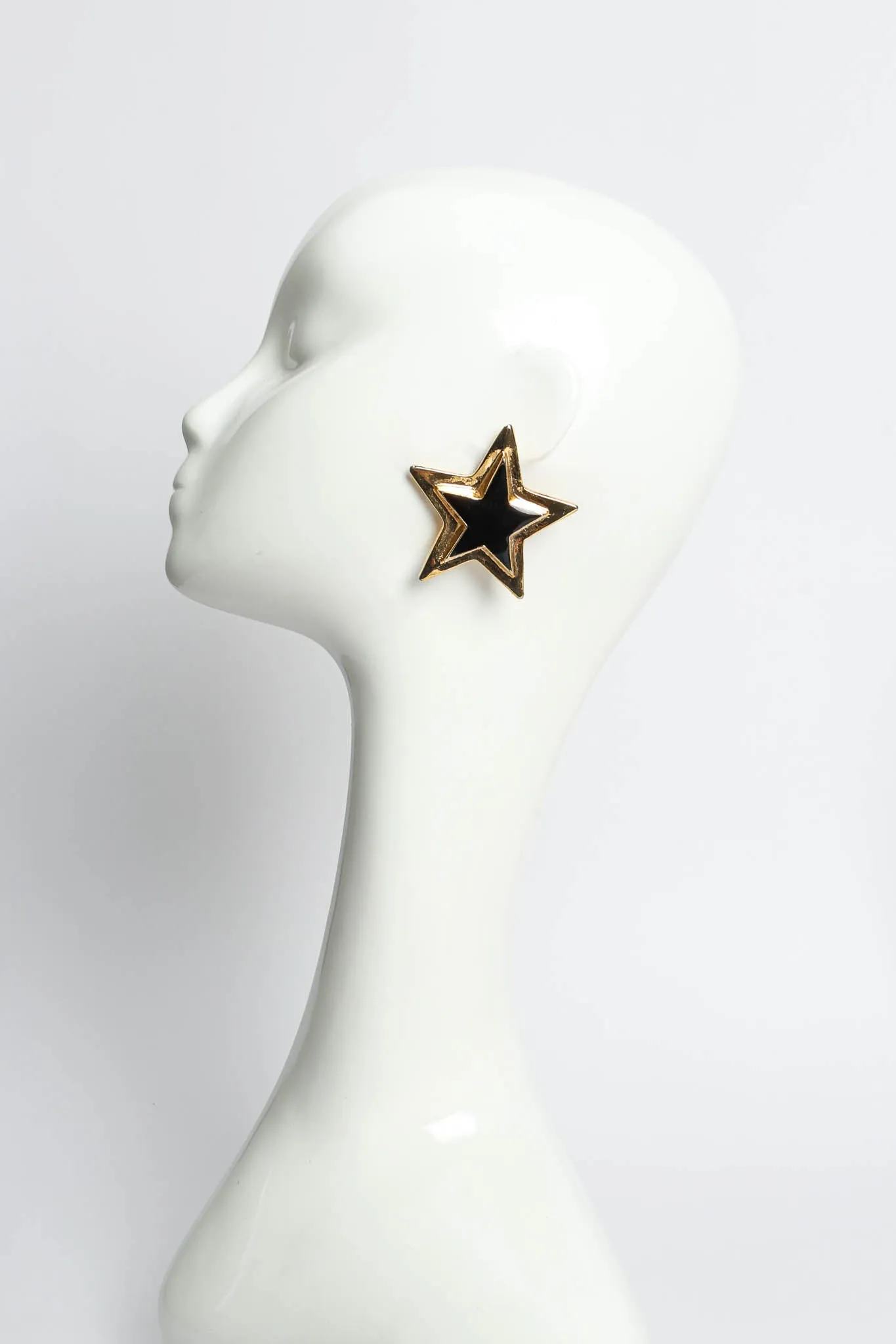 Enamel Star Plate Earrings