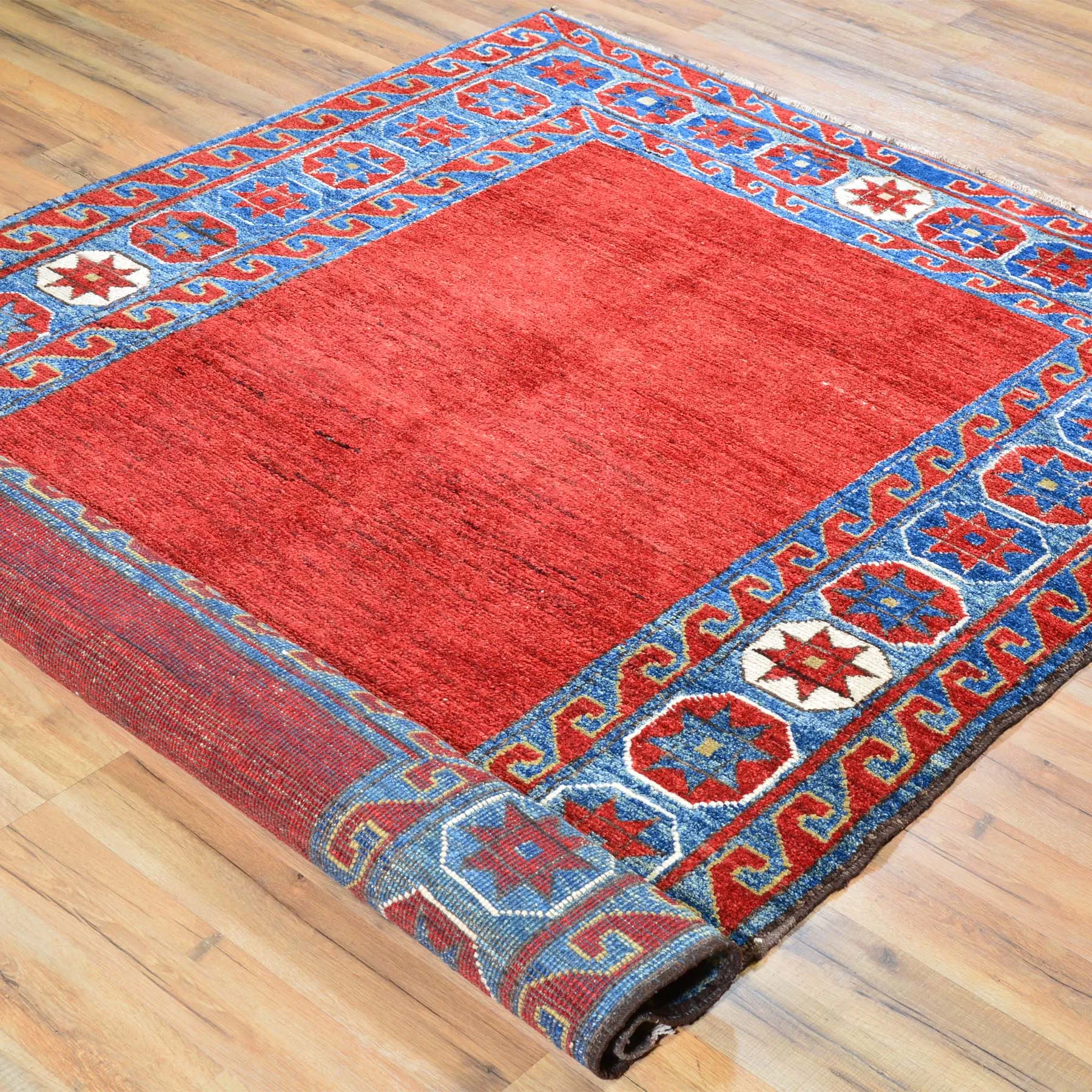 Hand-Knotted Tribal Gabbeh Design Handmade Wool Rug (Size 5.0 X 6.9) Brral-4821