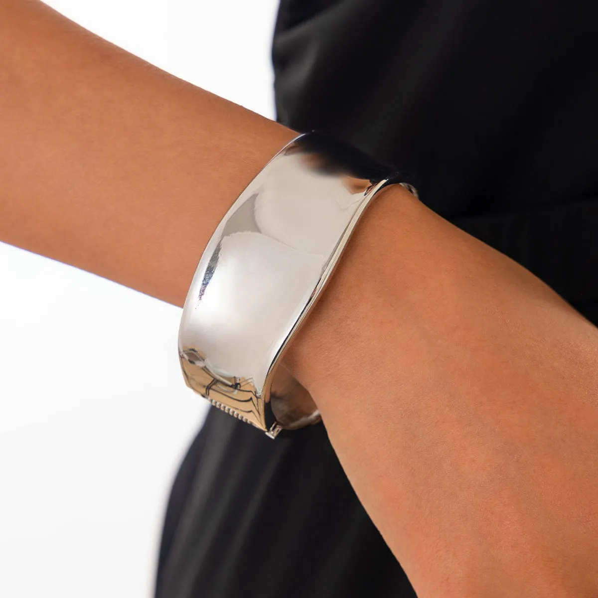 Minimalist Chunky Glossy Curved Bangle Bracelet