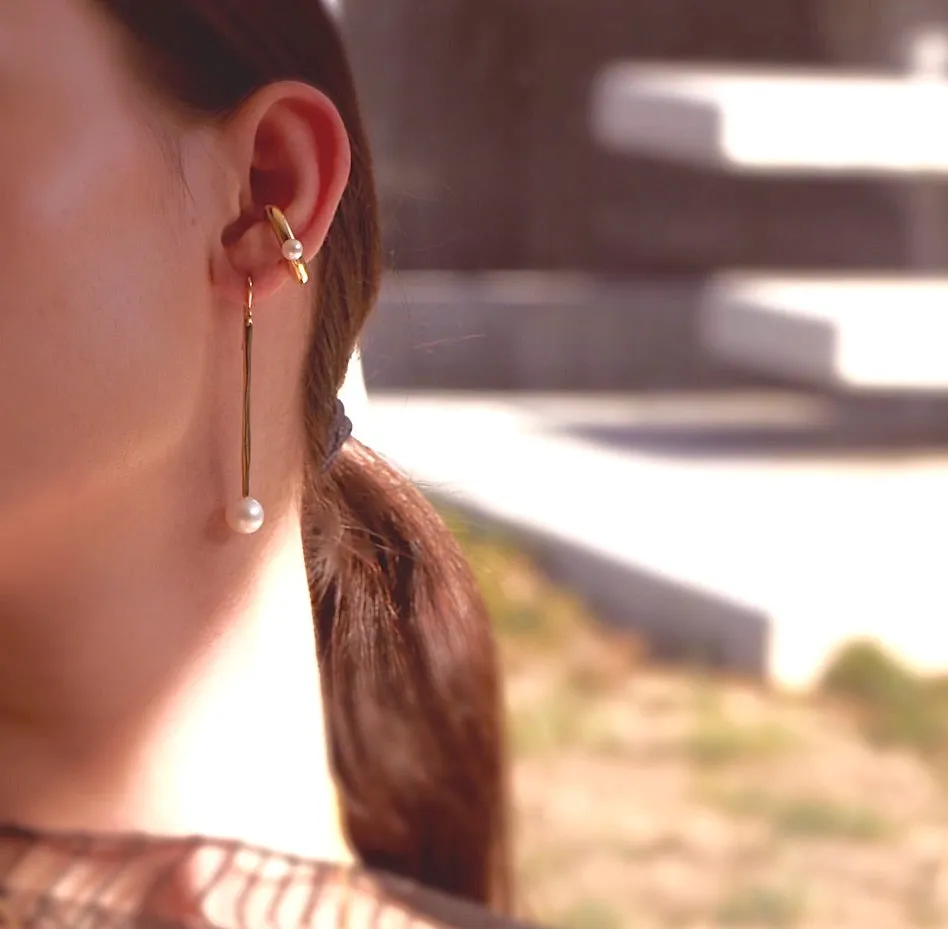 SOLD OUT - Pebble Pearl Ear Cuff