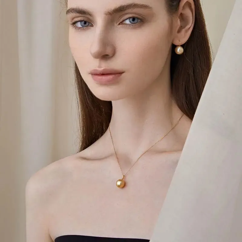 South Sea Golden Pearl 18K Gold Elegant Design Necklace